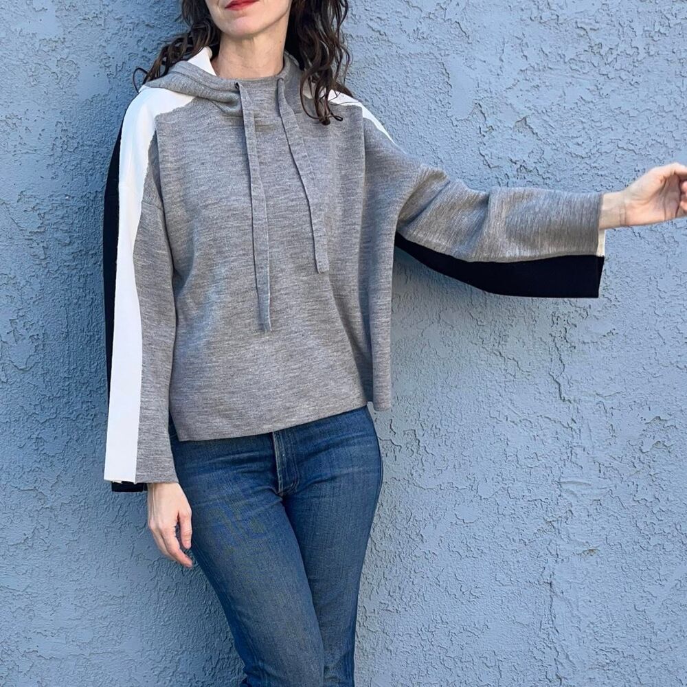 Funnel Neck Hoodie sweater Tommy Hilfiger Size meidum